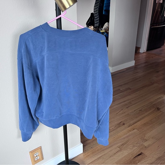 Lululemon soft stream sweatshirt - Picture 3 of 3